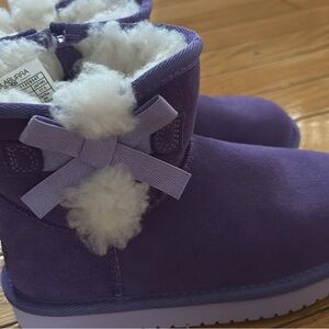 Koolaburra Purple Boots with Cozy bow NEW